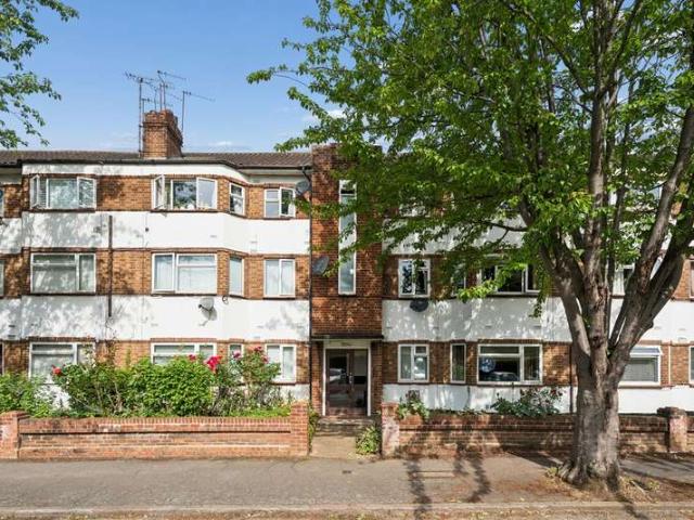 Apartment for sale in King's Walden, Hertfordshire