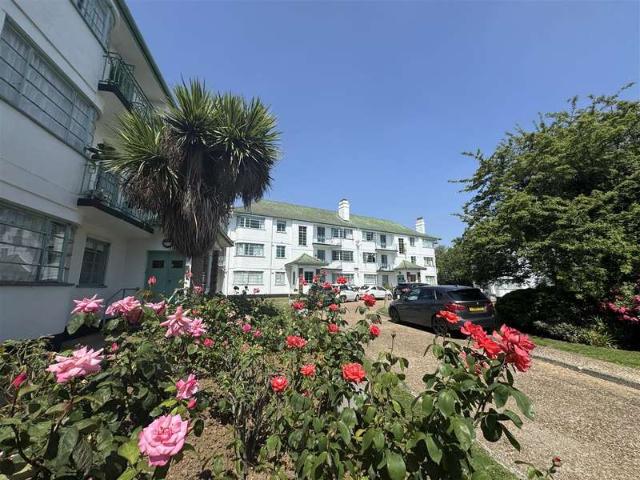Apartment for rent in Pinner, Greater London