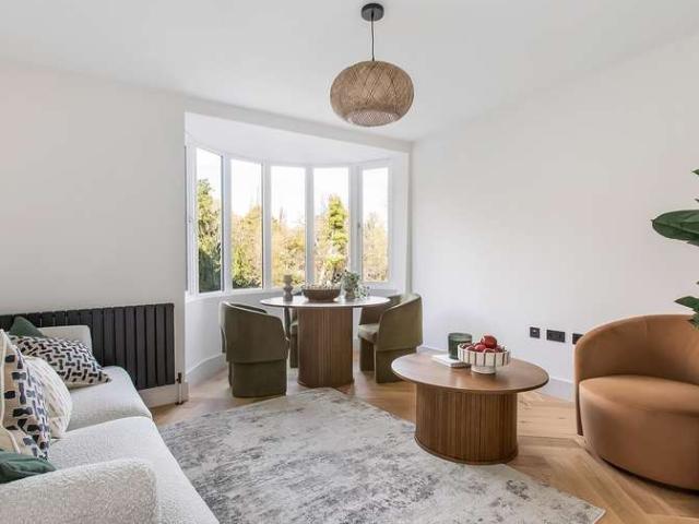 Apartment for sale in London Borough of Lewisham, Greater London