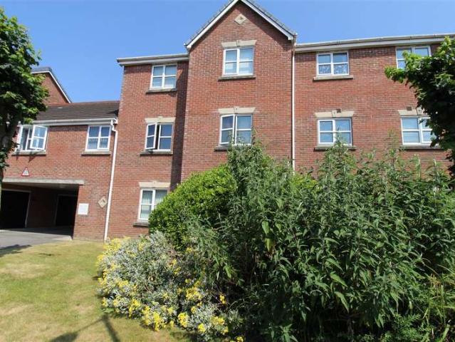 Apartment for sale in Bolton, Blackrod