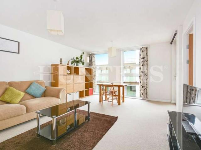 Apartment for sale in Tottenham Hale, Greater London