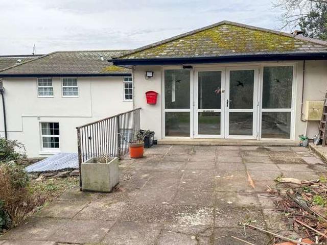 Apartment for rent in Babbacombe