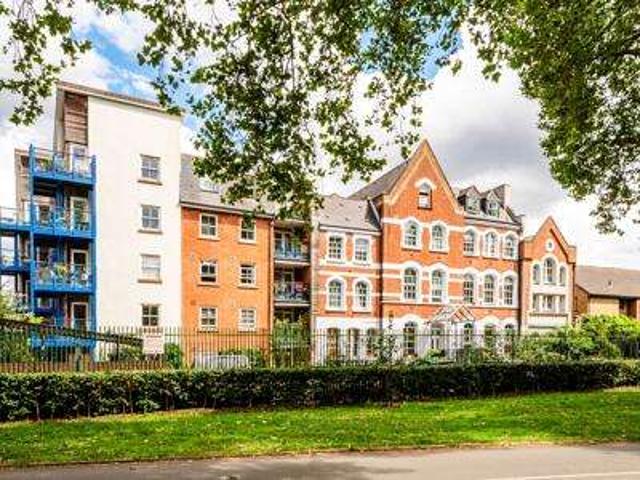 Apartment for sale in London Borough of Hackney, Greater London