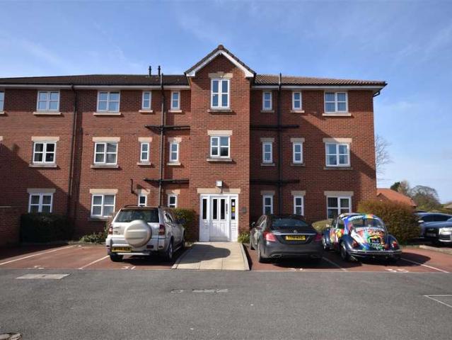 Apartment for rent in Overchurch Hill, Moreton