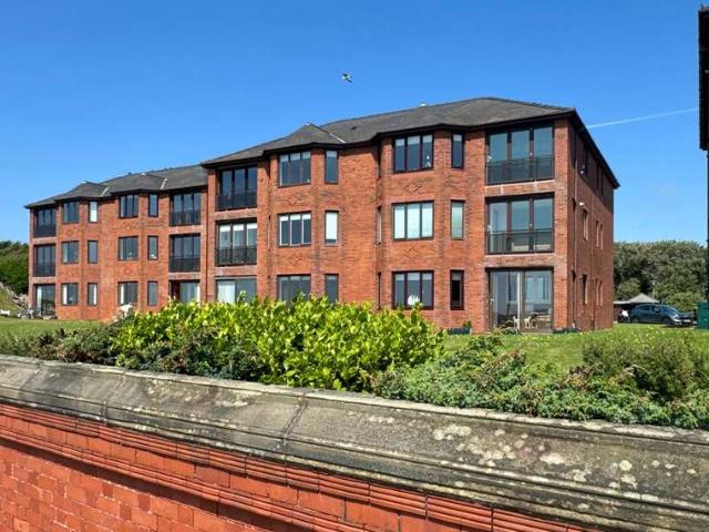 Apartment for sale in Blundellsands, Blundellsands