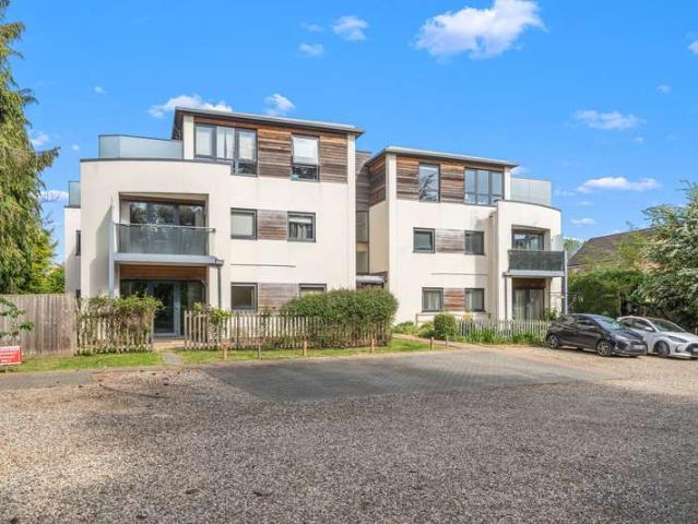 Apartment for sale in Deer Park, West Oxfordshire