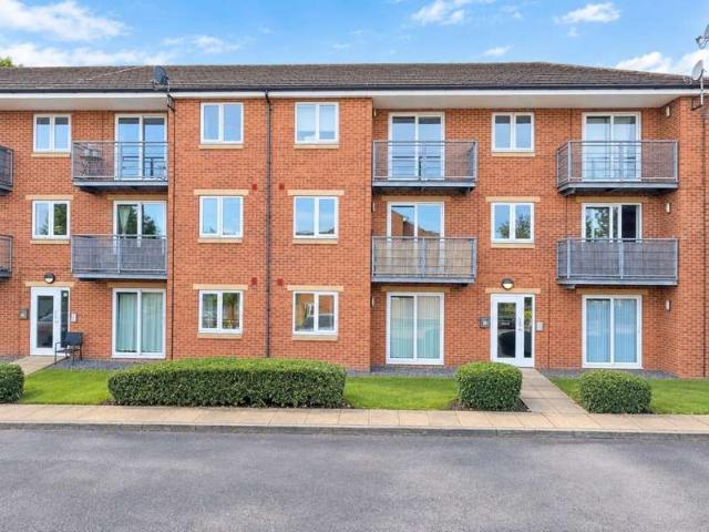 Apartment for sale in Farsley, West Yorkshire