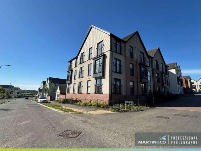 Apartment for sale in Old St. Mellons, Falcon Lodge