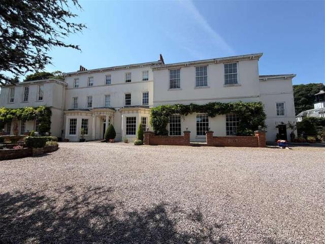Apartment for sale in Swanland, East Riding Of Yorkshire