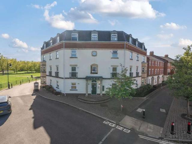 Apartment for sale in Redhouse, Abbey Mead