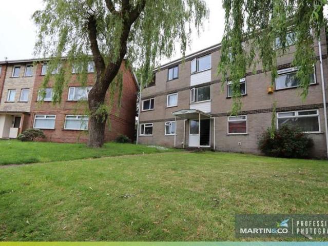 Apartment for sale in Llanrumney, Cardiff