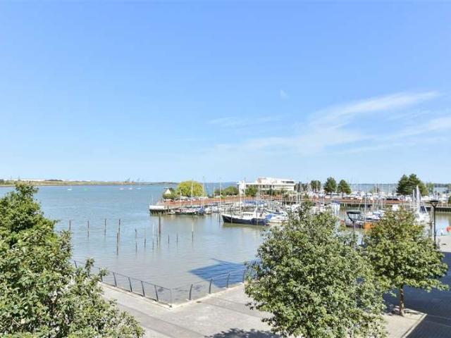 Apartment for sale in Brompton, Gillingham