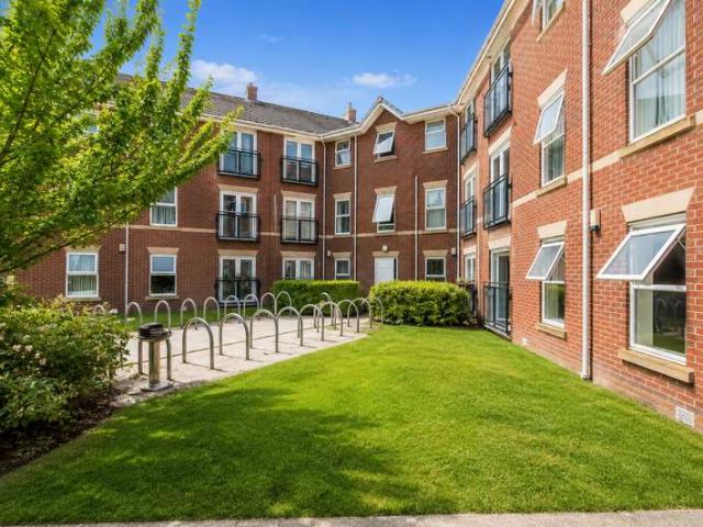 Apartment for sale in Calderstones