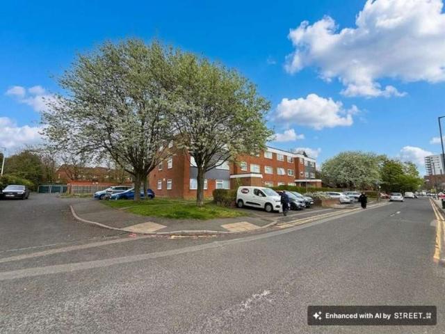 Apartment for sale in Shirley, West Midlands