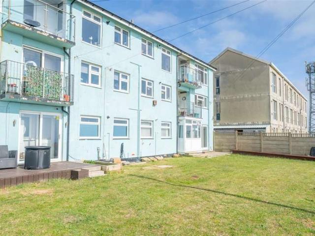Apartment for sale in Portland, Weston