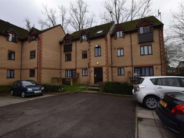 Apartment for rent in Colindale, Colindale