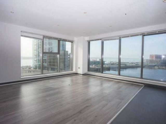 Apartment for sale in Calderstones