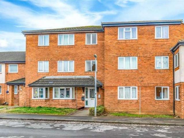 Apartment for sale in Rodbourne, Swindon