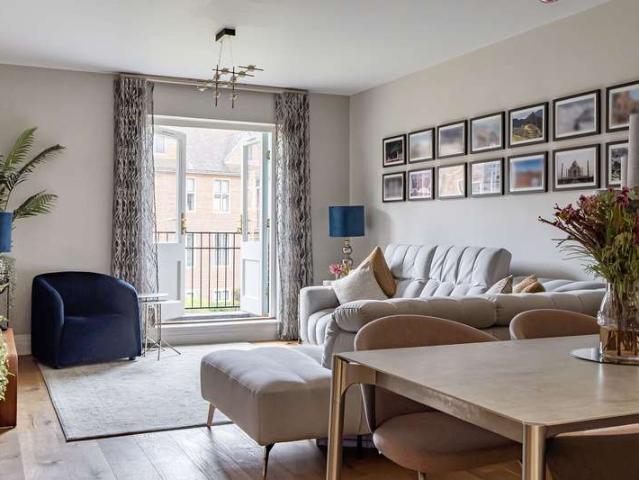 Apartment for sale in Littlecote, West Sussex
