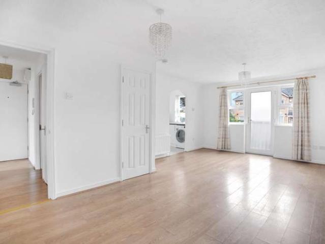Apartment for sale in Penge, Greater London