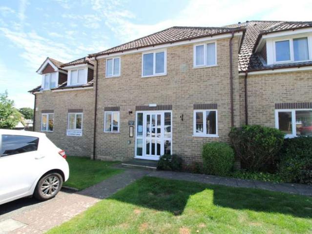 Apartment for sale in Polegate, Wealden