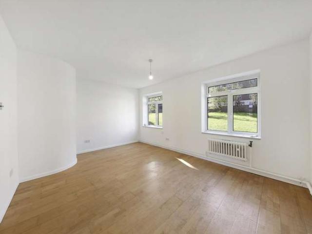 Apartment for sale in Dulwich, Greater London