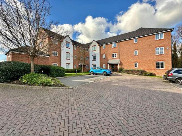 Apartment for sale in Balls Hill, Hill Top