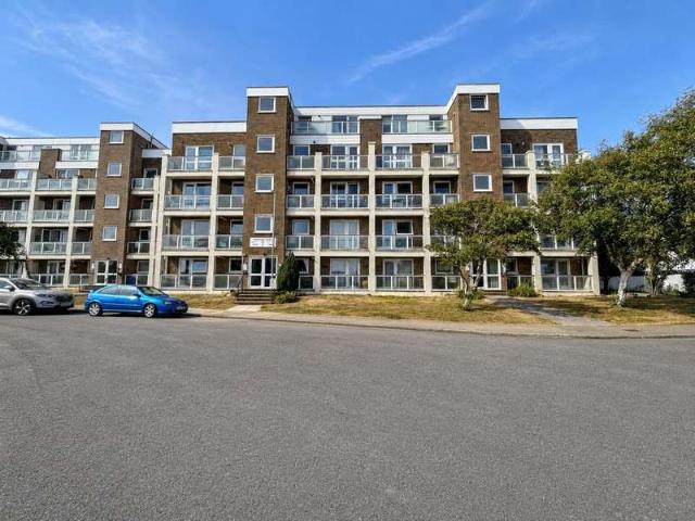 Apartment for sale in Collington, Heathlands