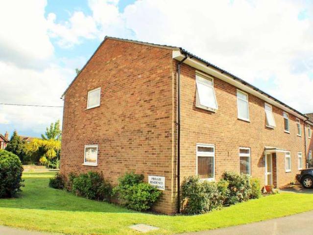 Apartment for sale in Chipping Hill, Essex