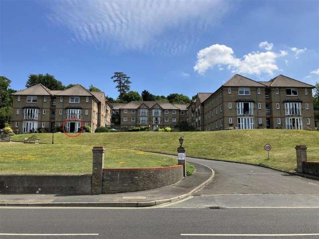 Apartment for sale in Cowes, Isle Of Wight