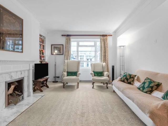 Apartment for sale in Westminster, Greater London