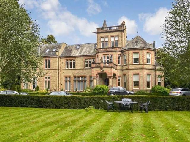 Apartment for rent in Bowdon, Oldfield Brow