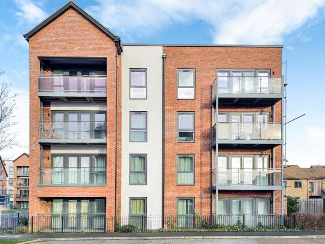 Apartment for sale in Monkston Park, Milton Keynes