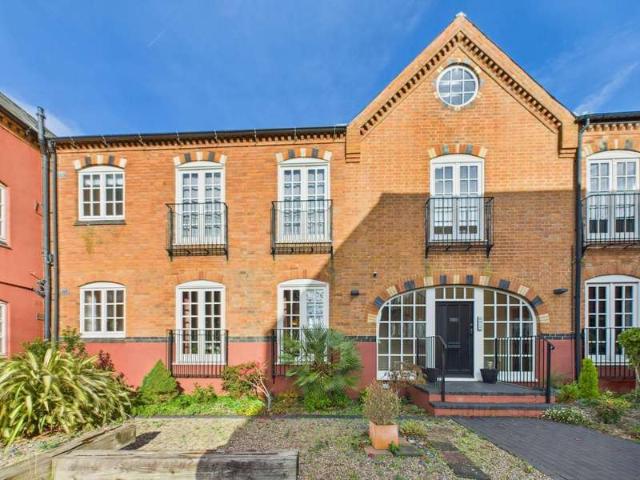 Apartment for sale in Barton, Leicestershire