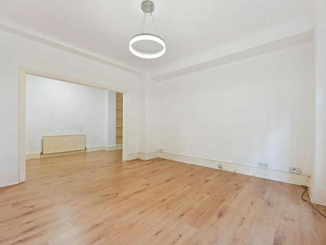 Apartment for sale in City of Westminster, Greater London