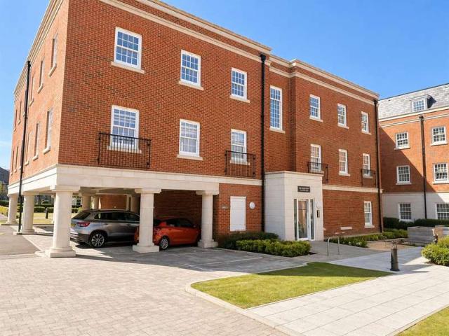 Apartment for sale in Priddy's Hard, Middlecroft