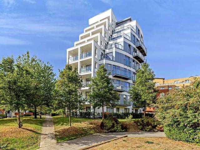 Apartment for sale in St Albans, Five Acres