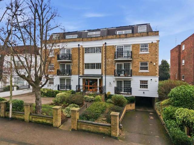 Apartment for sale in South Woodford, Isle Of Man