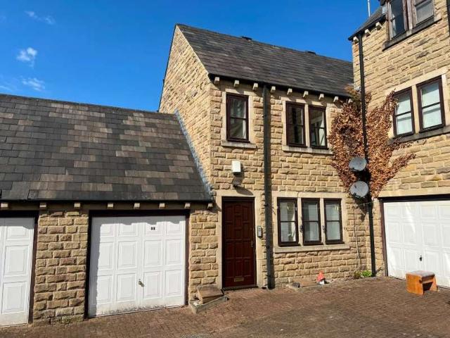 Apartment for sale in Boothtown, Halifax