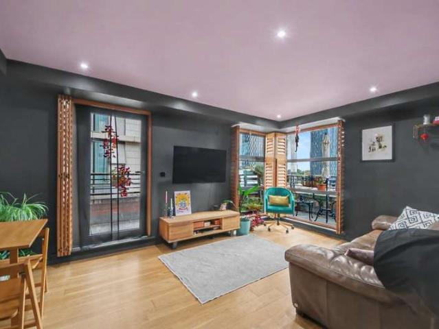 Apartment for sale in City Centre, Georgia