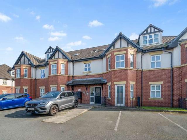Apartment for sale in Bryn, Wigan