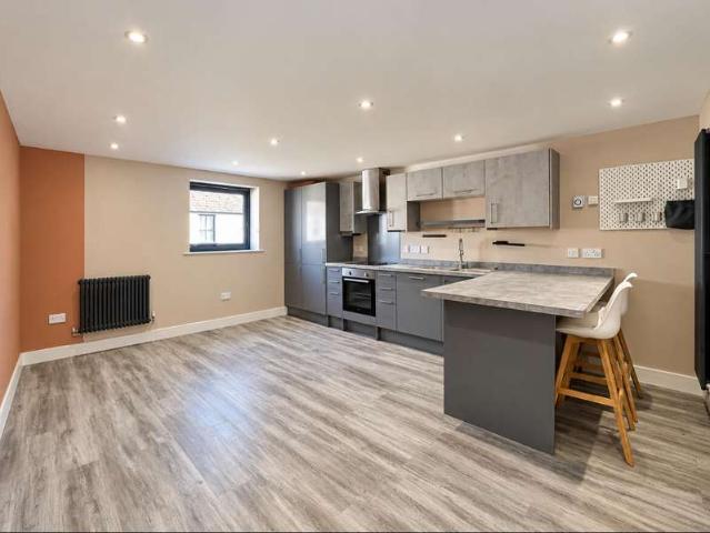 Apartment for sale in Stokesby, Norfolk