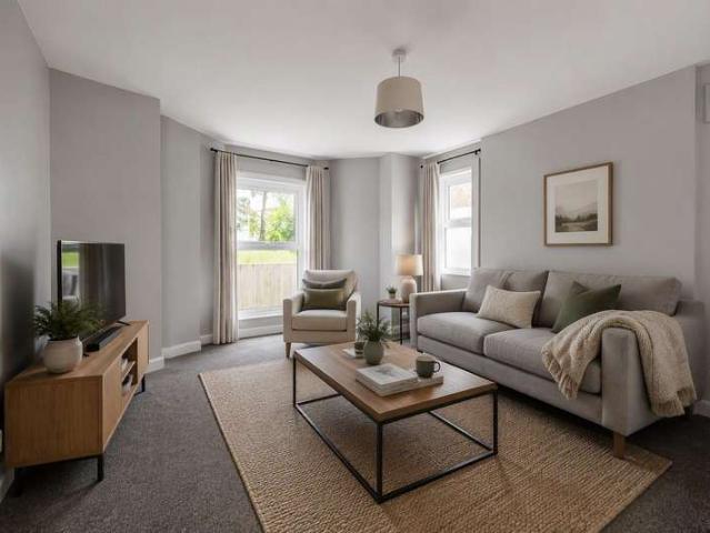 Apartment for sale in St Martins Estate, Greater London