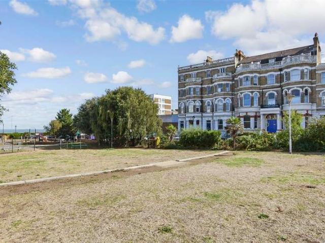 Apartment for sale in Cliftonville West, Thanet