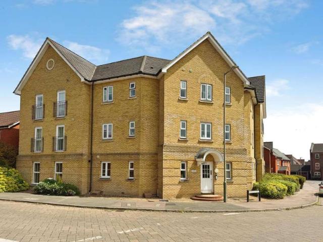 Apartment for sale in Great Ashby, King's Walden