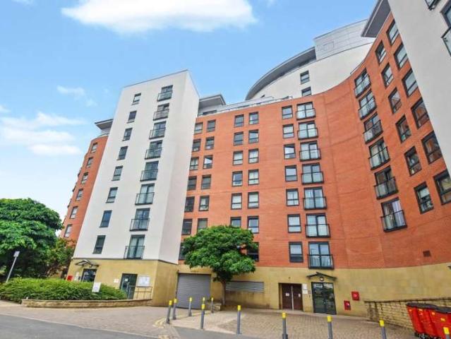 Apartment for sale in Richmond Hill, West Yorkshire