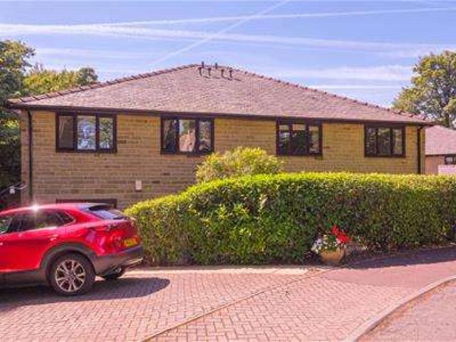 Apartment for sale in Savile Park, West Yorkshire