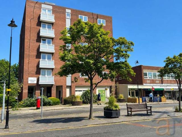 Apartment for sale in Southport, Sefton