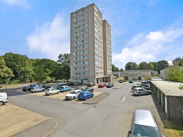 Apartment for sale in Navestock Side, Essex