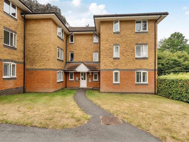 Apartment for sale in Crowthorne